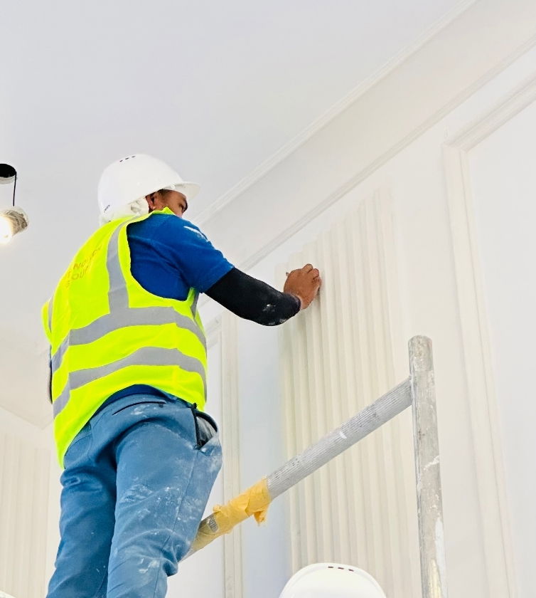 Укладка гипсового декора