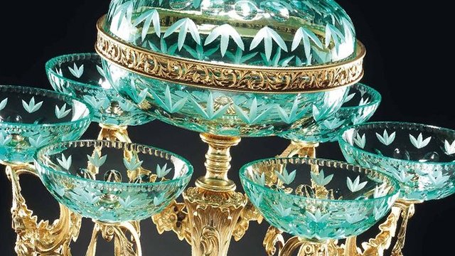 Elite crystal tableware