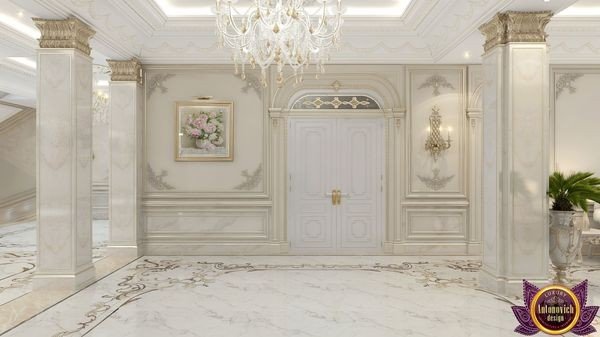 أرضية رخامية مصممة خصيصاً في منزل فخم