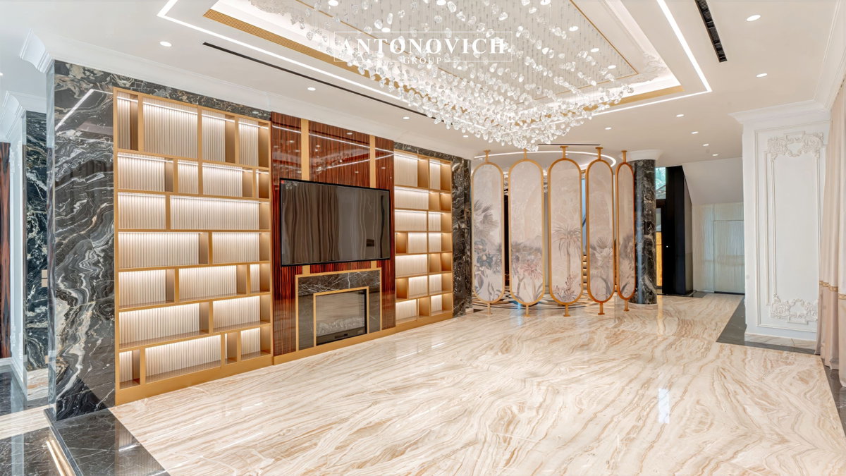 Palm Jumeirah Villa Interior Renovation &amp; Fit-Out: A Masterpiece by Antonovich Group