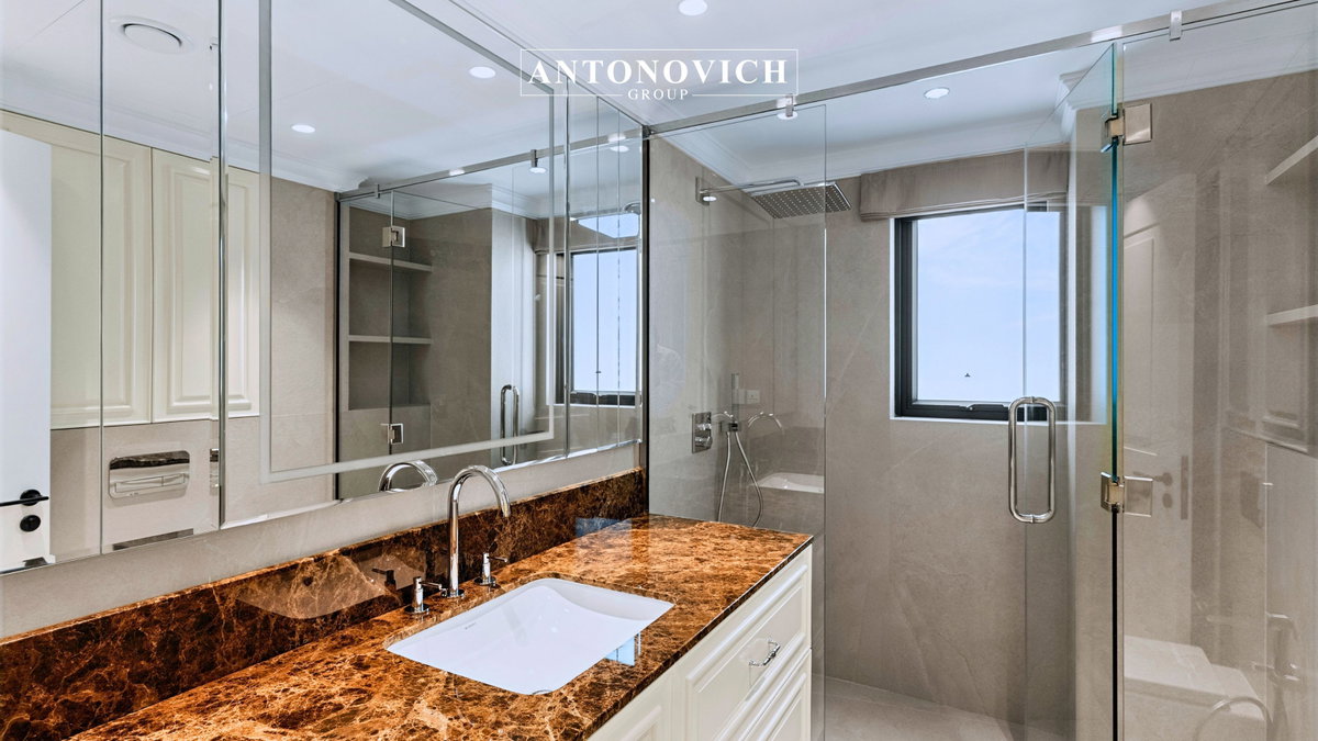Luxury Bathroom Interior Design &amp; Implementation for Meadows Dubai Villa