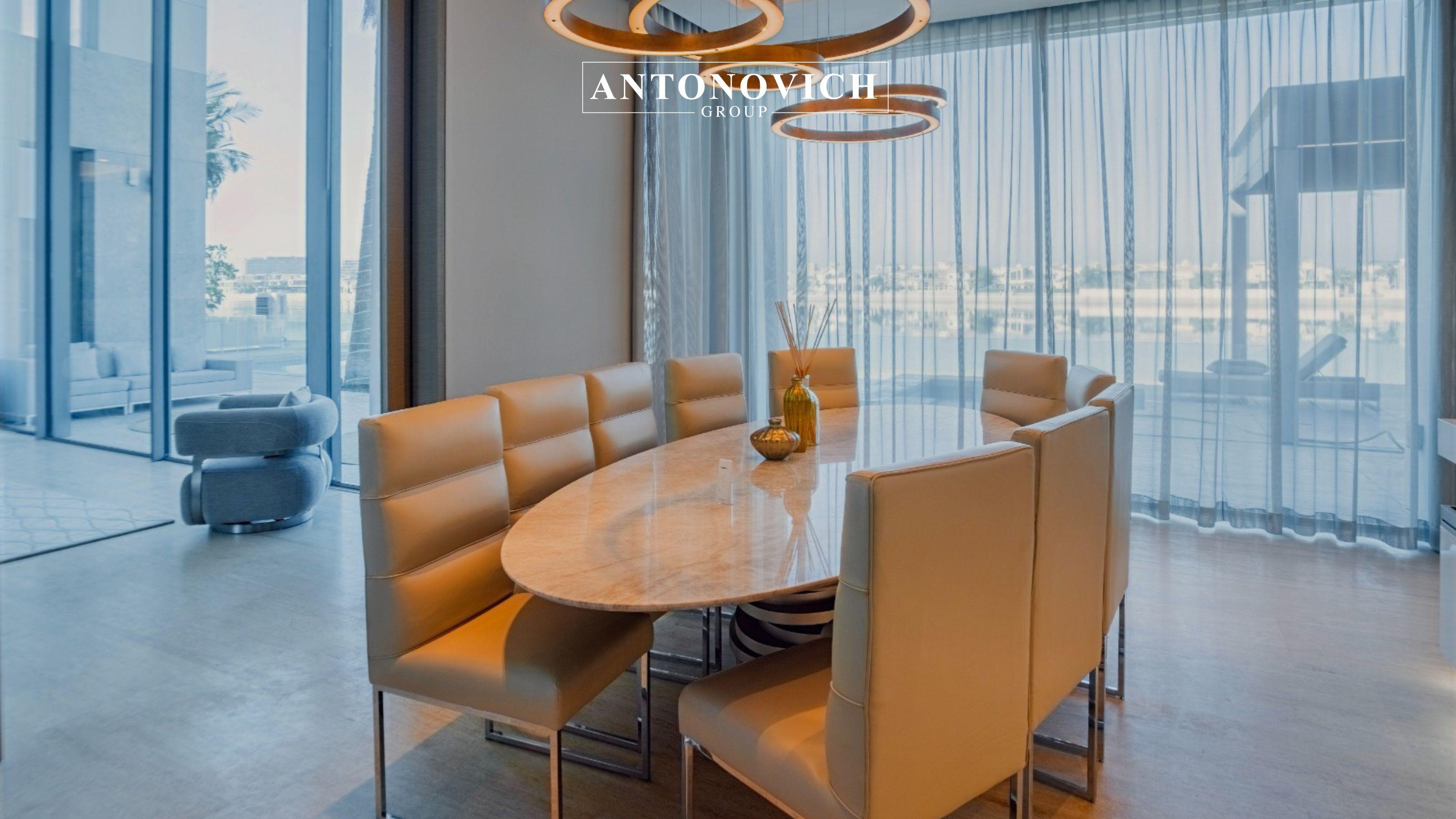 An Iconic Dining & Kitchen Interior for a Palm Jumeirah Luxury Villa An Iconic Dining & Kitchen Interior for a Palm Jumeirah Luxury Villa