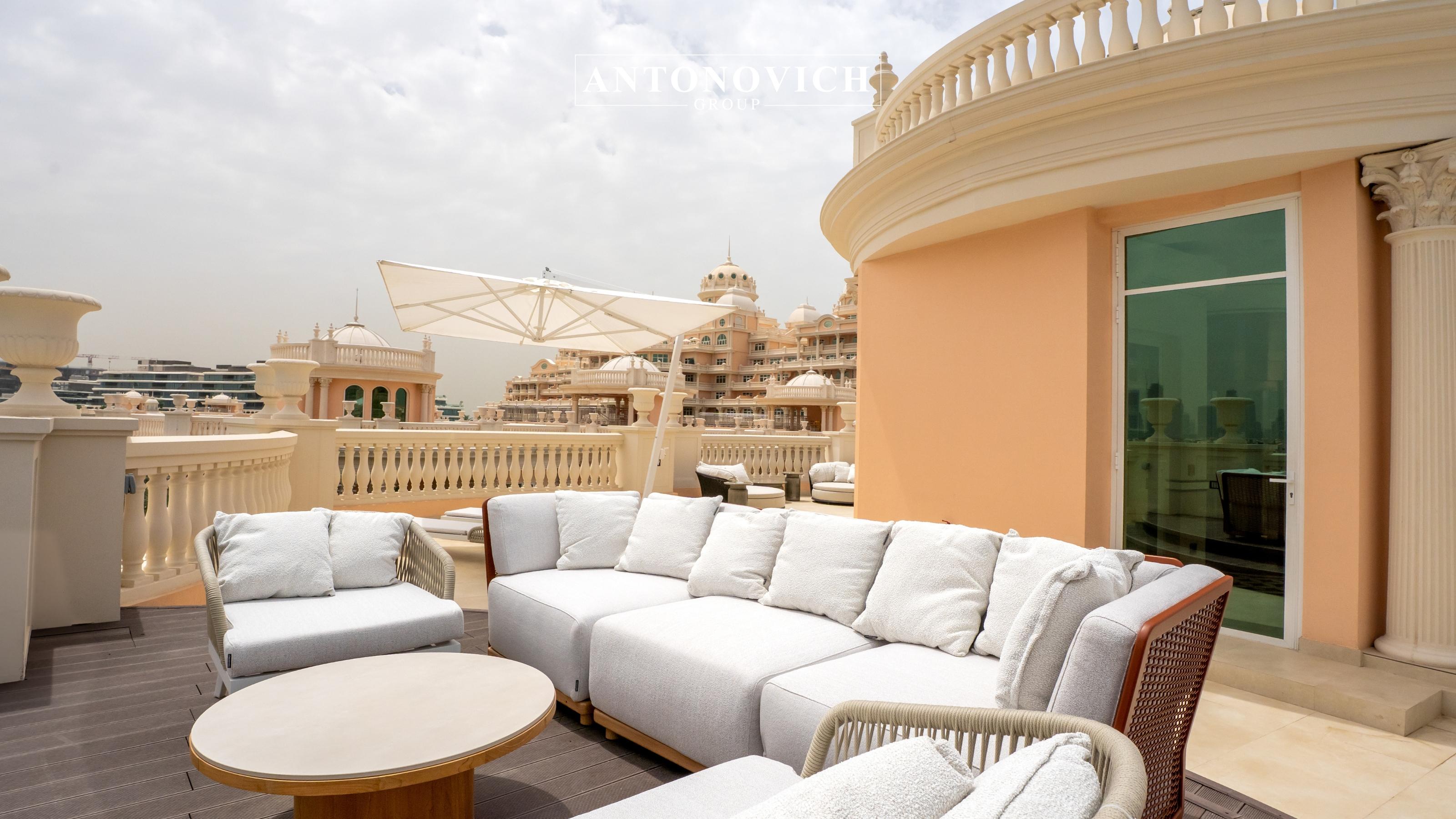 The Art of Outdoor Living | Luxury Villa Exterior Design in Palm Jumeirah Dubai The Art of Outdoor Living | Luxury Villa Exterior Design in Palm Jumeirah Dubai