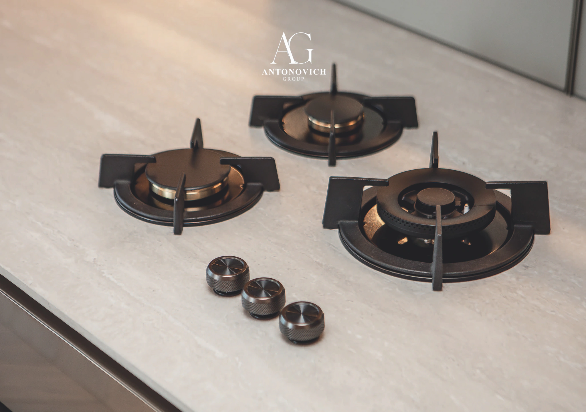 Modern Luxury Apartment Interior Design & Fit-Out by Antonovich Group