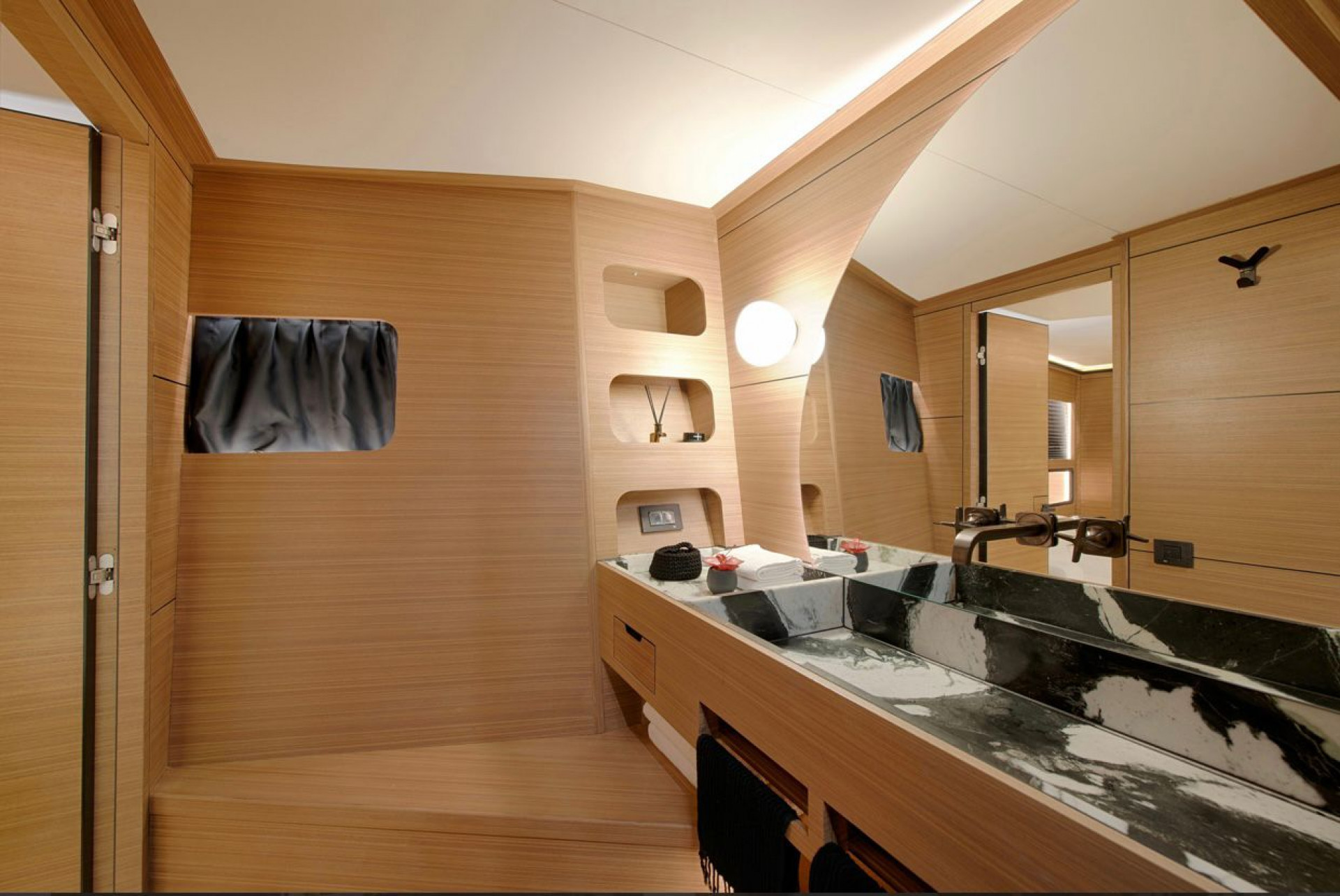 BATHROOM YACHT CABINET INTERIOR DESIGN