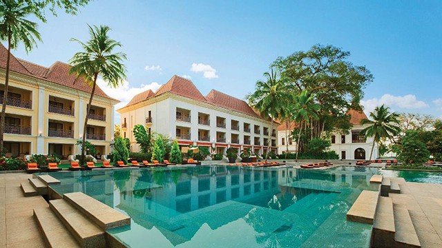 THE LEADING ARCHITECTURE COMPANY