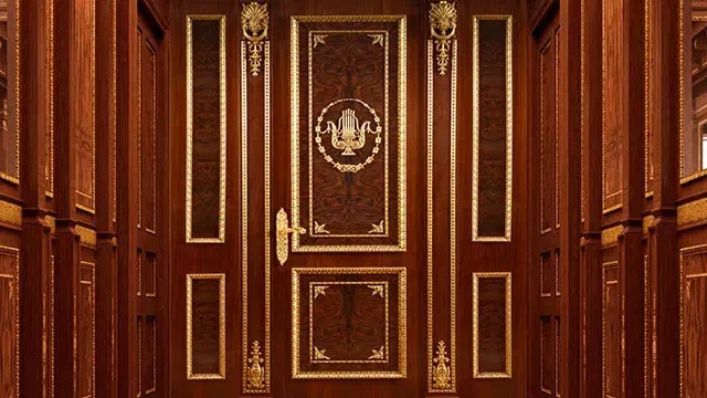 Двери — классические интерьерные решения