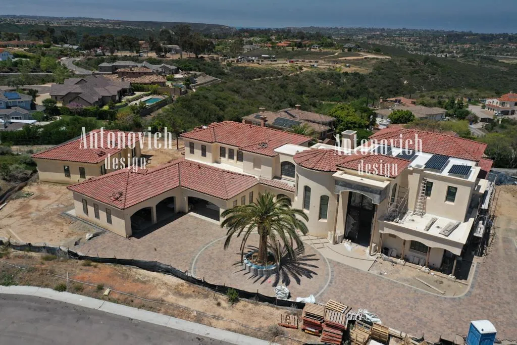 متخصصون في تجديد الفيلا وإنشاء منازل رائعة