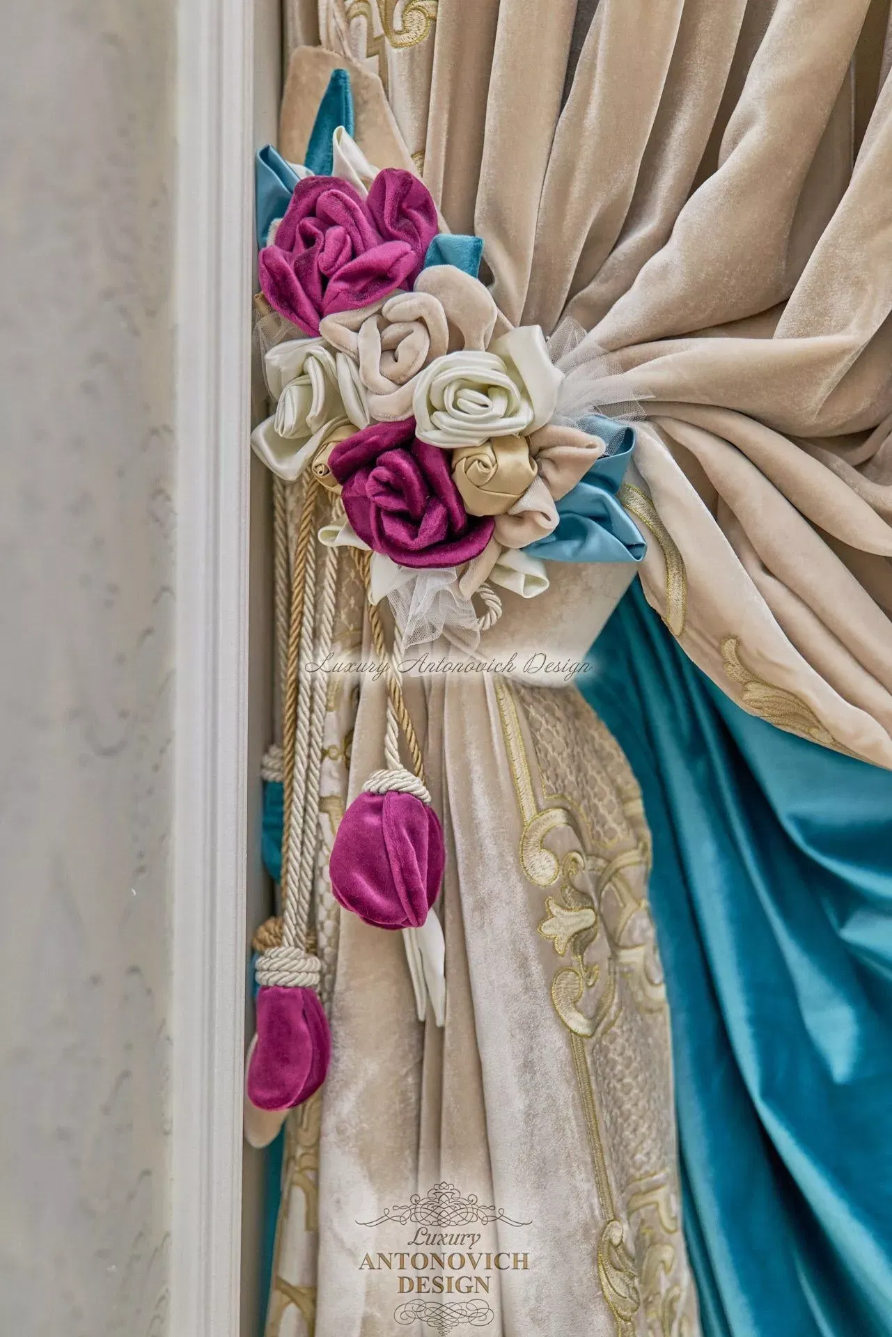 Stylish Curtain Installation Dubai