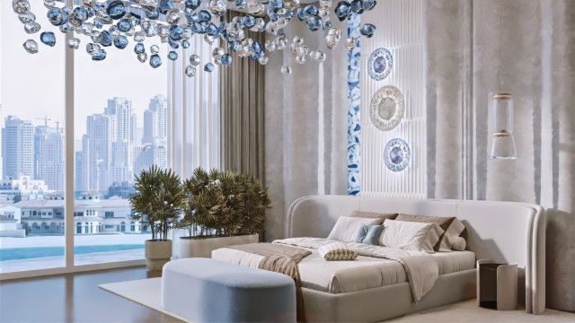 Интерьер спальни в Абу‑Даби — неоклассика и роскошь