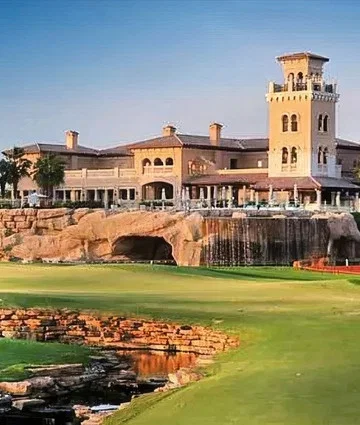 Luxury villa renovation at Jumeirah Golf Estates, Dubai
