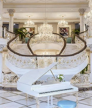 Изысканный интерьер виллы в стиле арт-деко