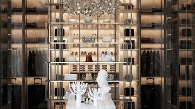 Роскошный гардероб — идеи и решения для элитного интерьера