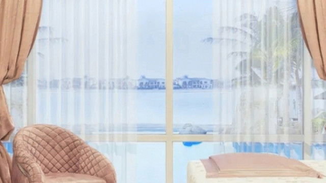 Роскошная розовая спальня для девочки в Майами