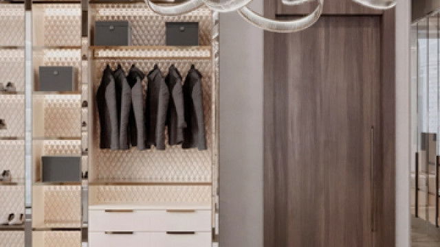 Дизайн интерьера просторной гардеробной