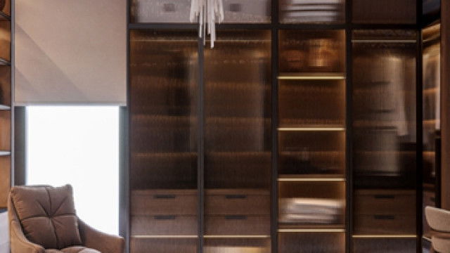 ديكور عصري لغرفة الملابس