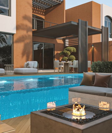 حمام سباحة كبير