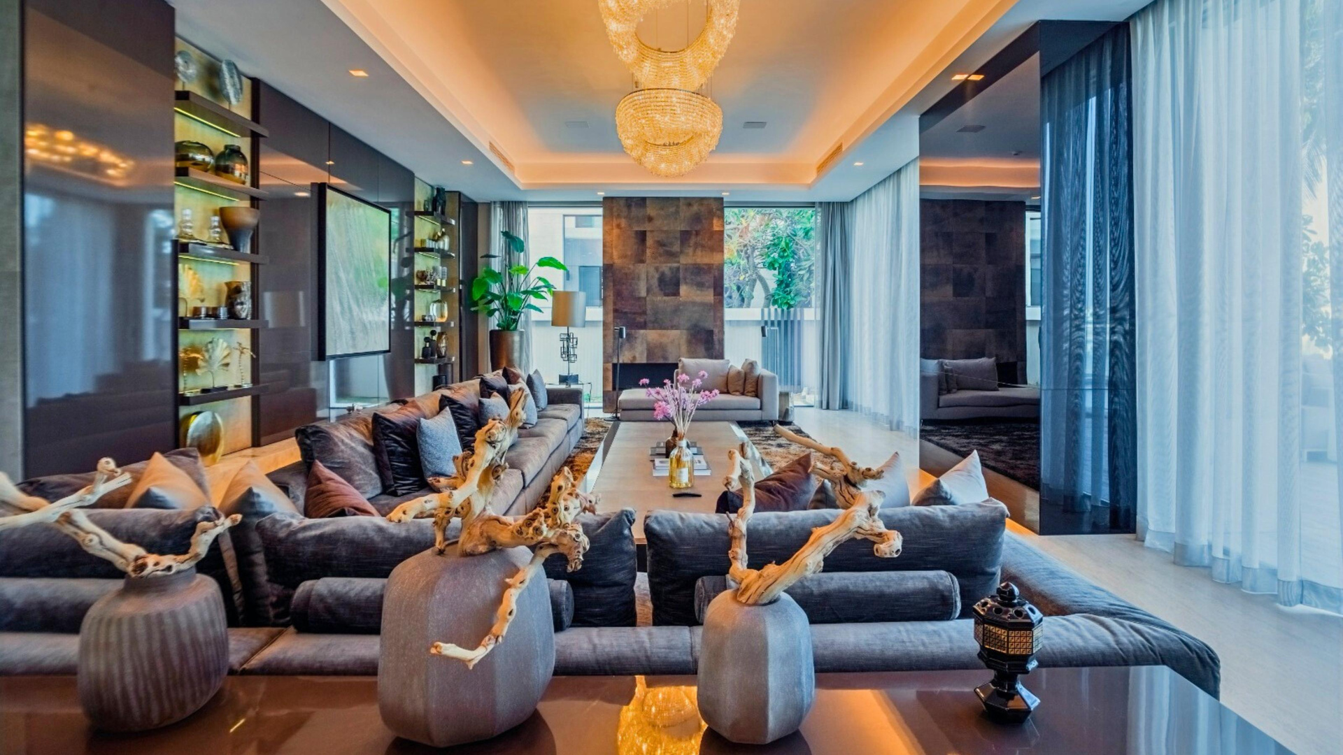 The Best Villa Renovation Company in Dubai for Luxury Living Room Interior Design
