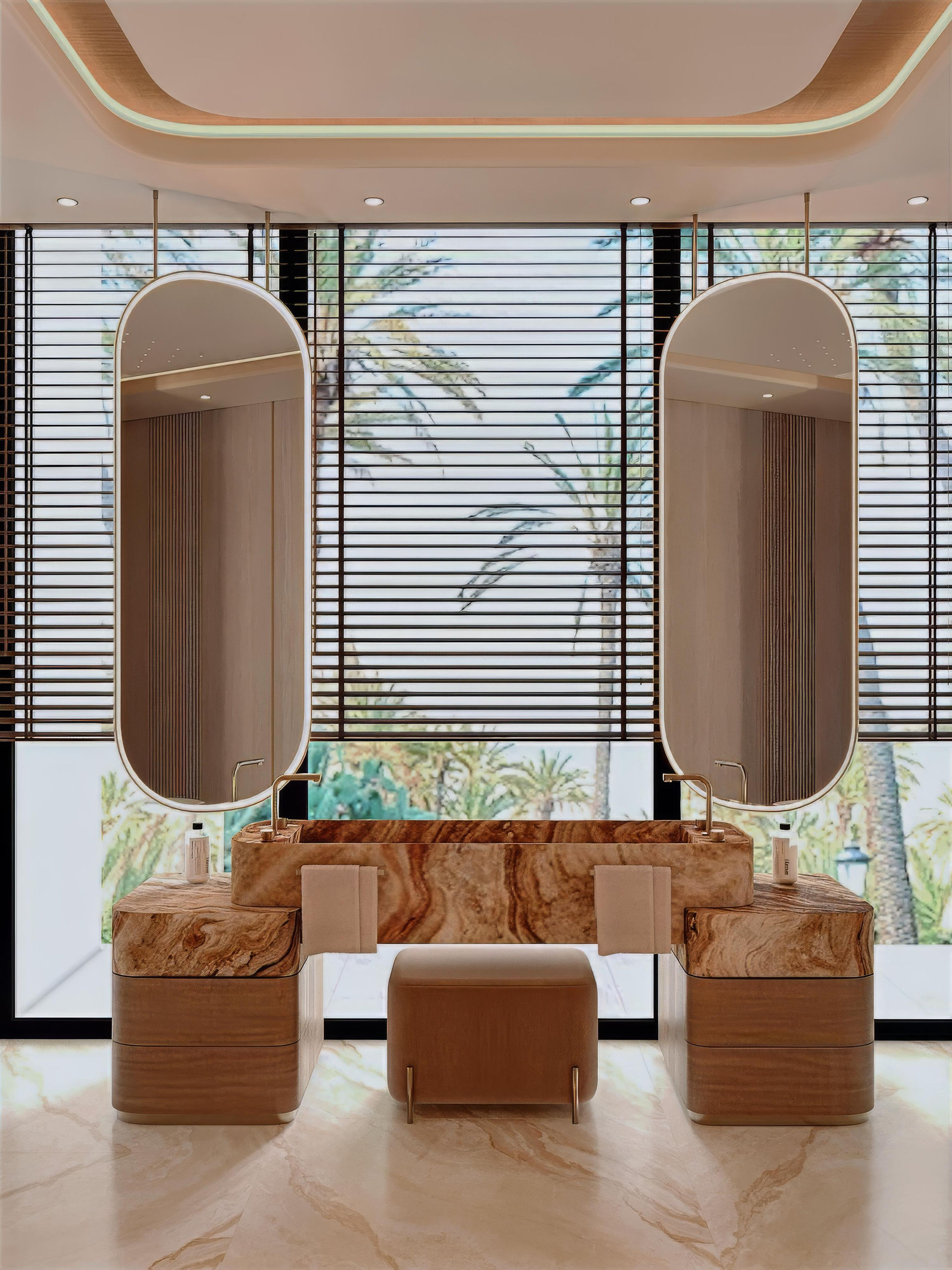 Contemporary bath