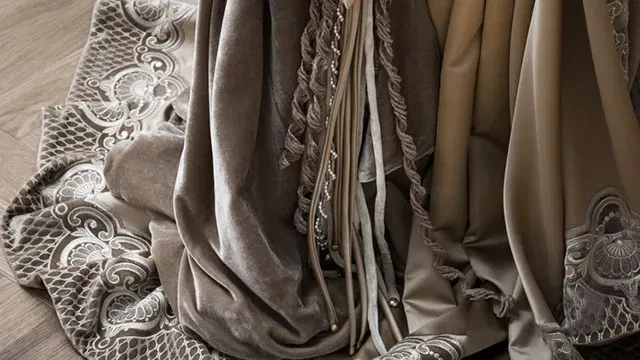 ارتقِ بمنزلك مع تصاميم الستائر الفاخرة