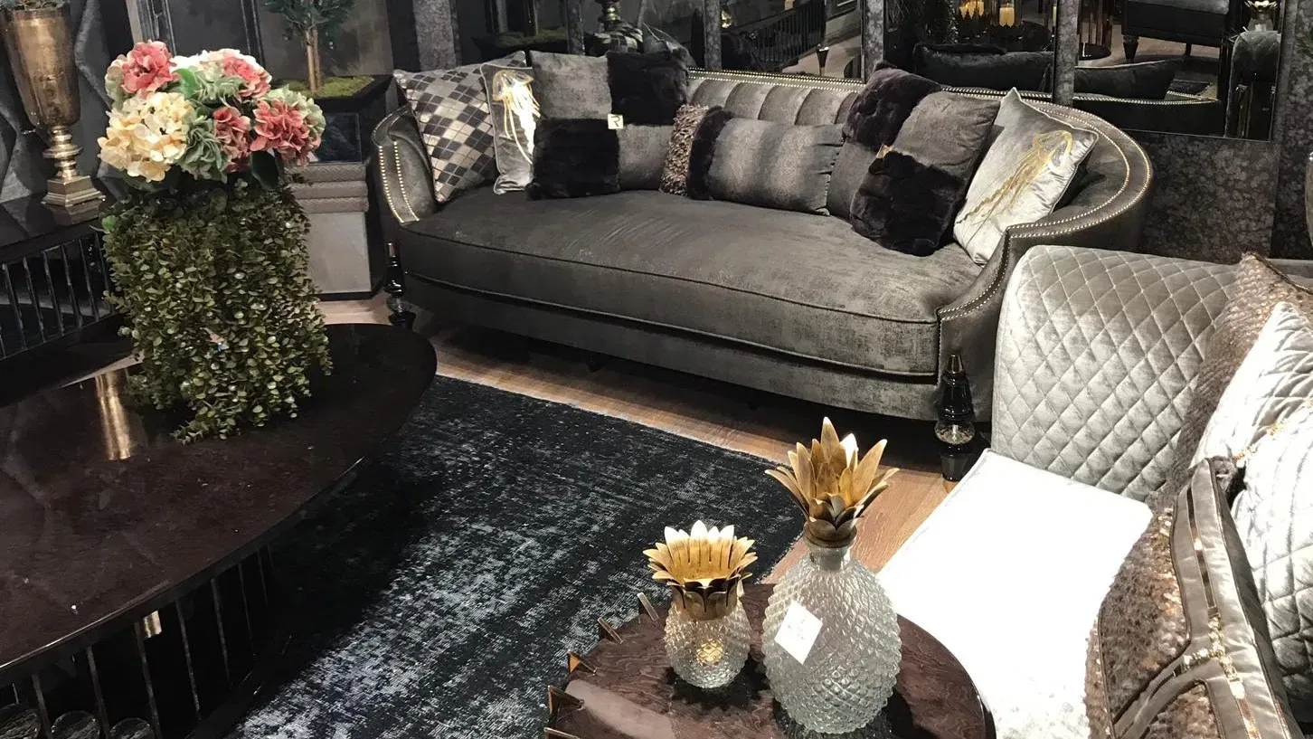 الدليل الشامل لأقمشة الأرائك والوسائد