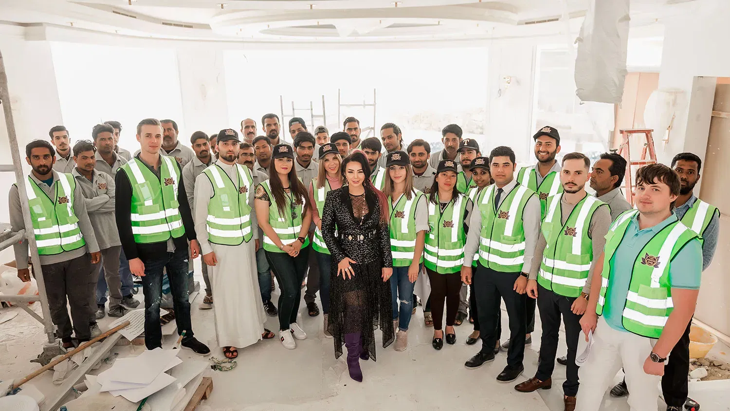 Идеи дизайна люстр: роскошные решения для интерьера