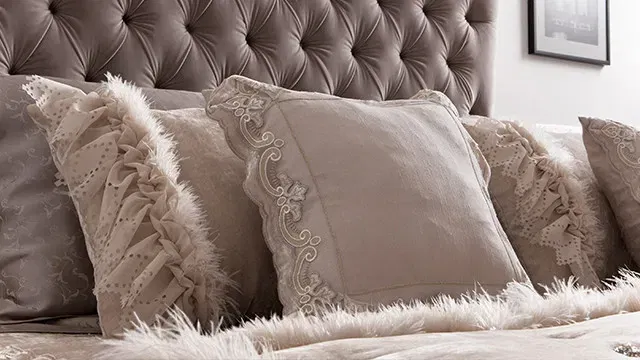 Преобразите интерьер с помощью стильных подушек