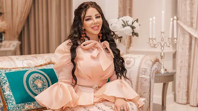 Розовый интерьер спальни — идеи роскошного дизайна