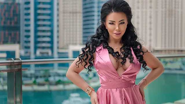 Очаровательные розовые спальни для девочек — идеи и решения