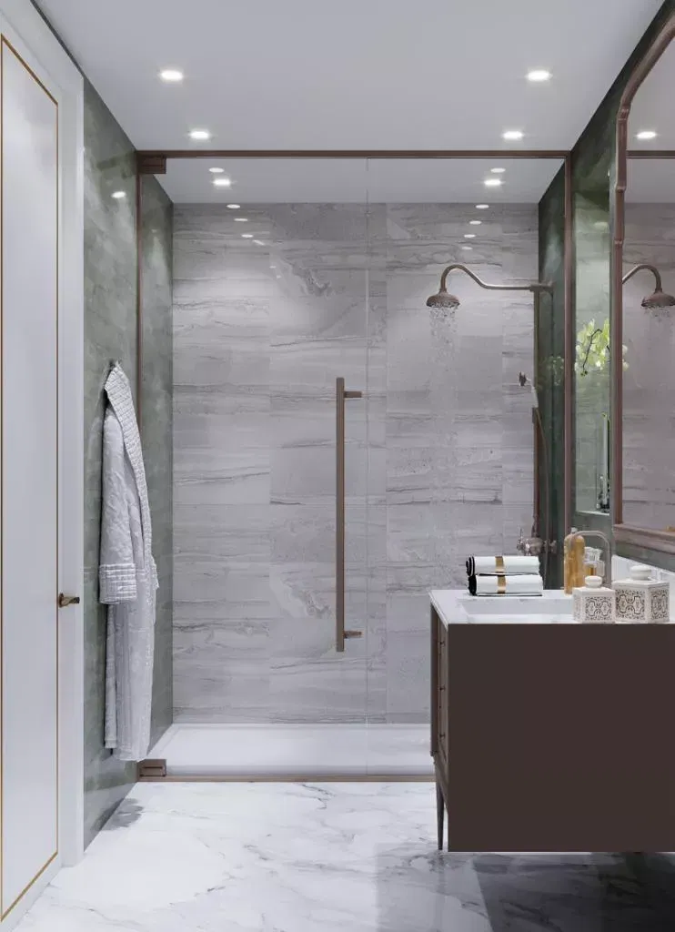 ارتقِ بمساحتك — تصميم حمام معاصر فاخر