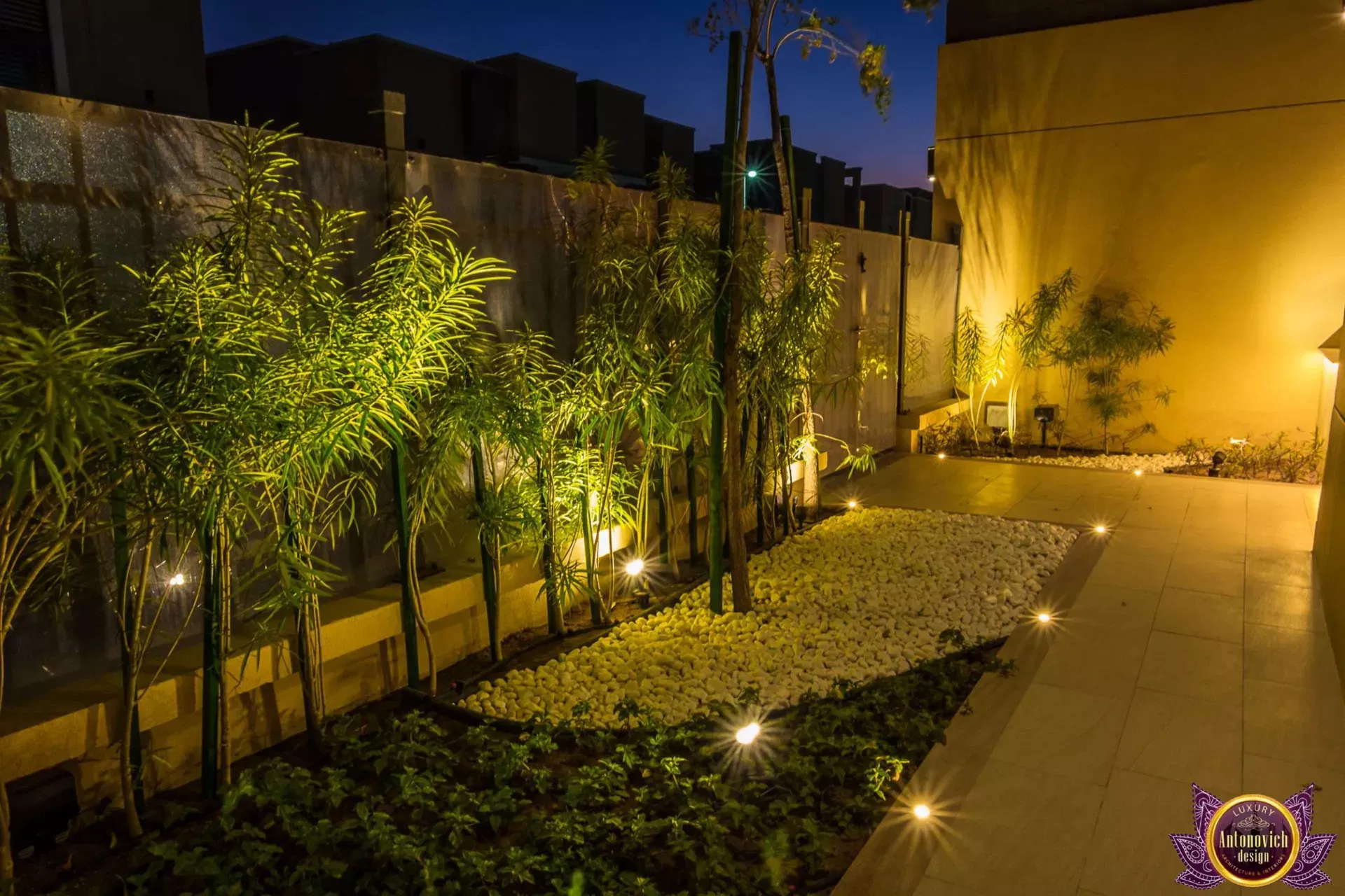 أفكار أنيقة لتصميم المناظر الطبيعية لمنزل فاخر