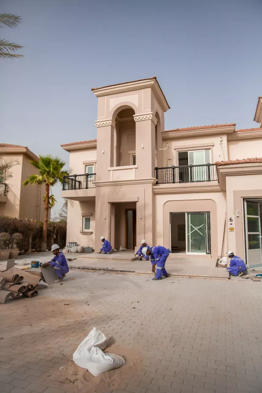 خدمات البناء والطوب والحوائط الفاخرة في دبي