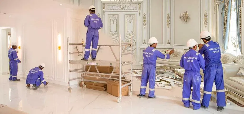 نجارة مخصصة لا مثيل لها في دبي — حرفية متقنة