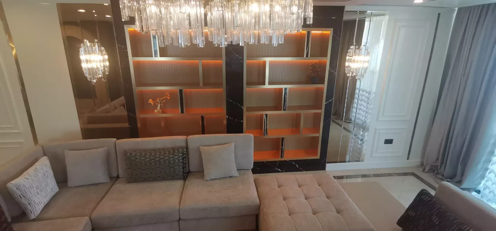 دليل الخبراء لتسوق الأثاث الفاخر في دبي