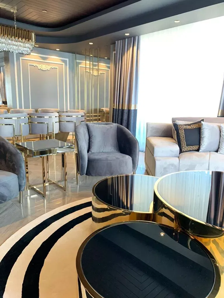 نصائح ترتيب واختيار الأثاث الفاخر لمنزل دبي