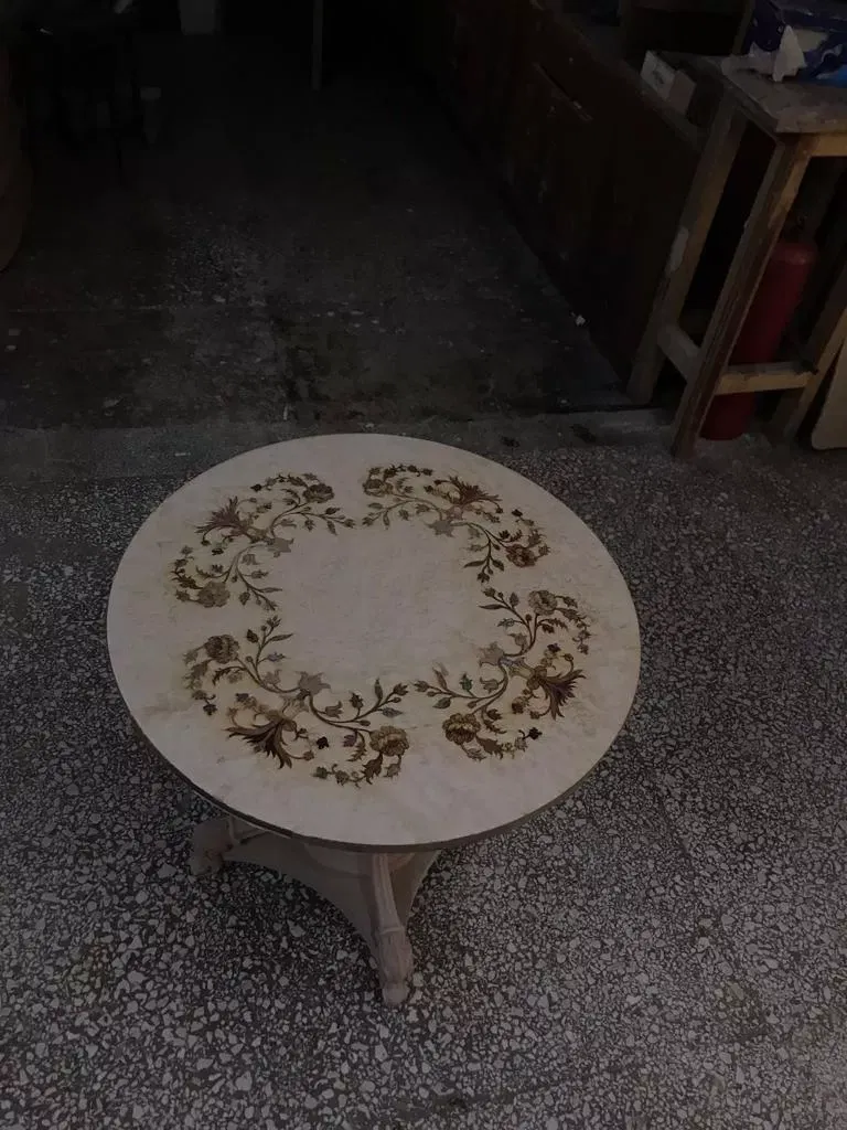 إتقان أثاث دبي والنجارة: نصائح خبراء للتأثيث