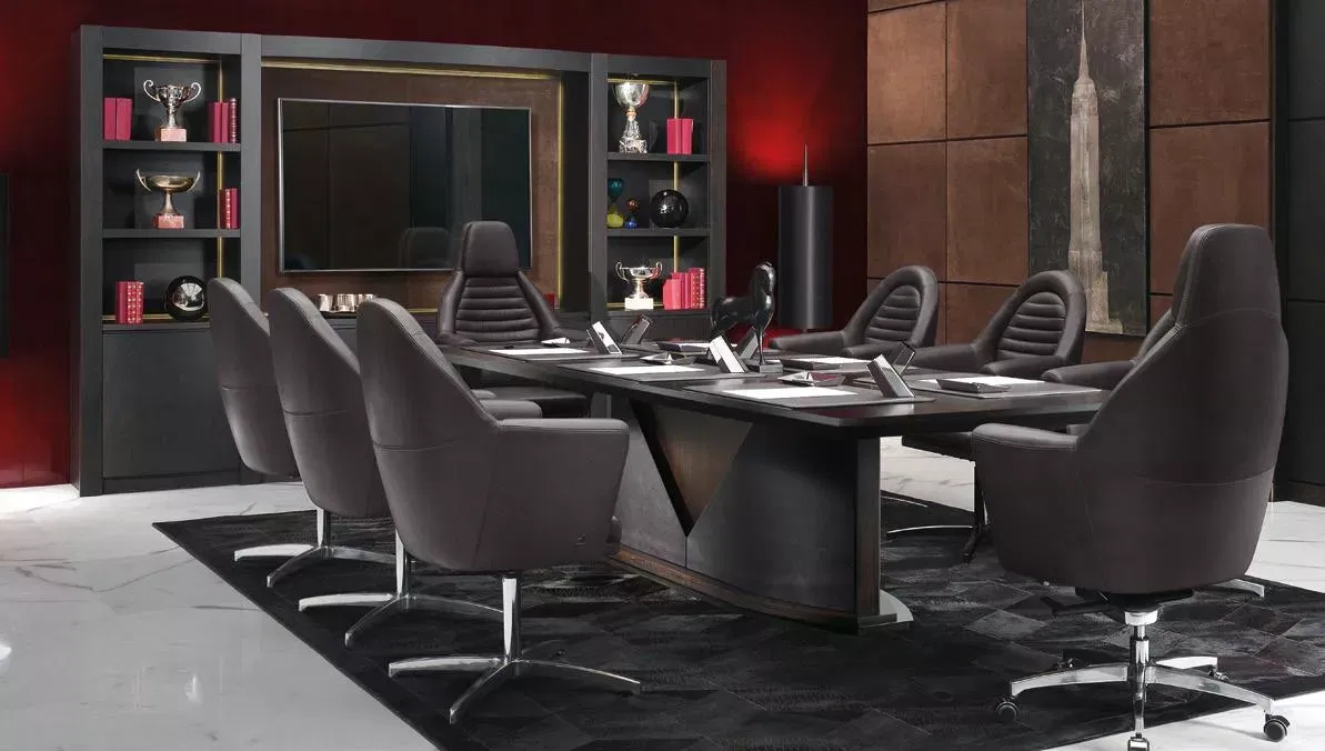 Elegant and Comfortable Luxury Home Office Design