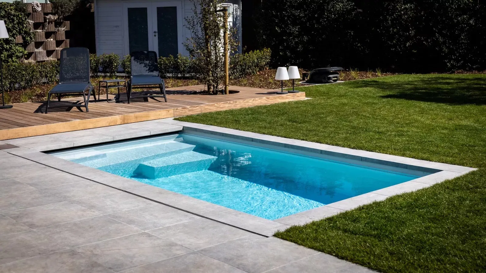 Premier Swimming Pool Construction Services