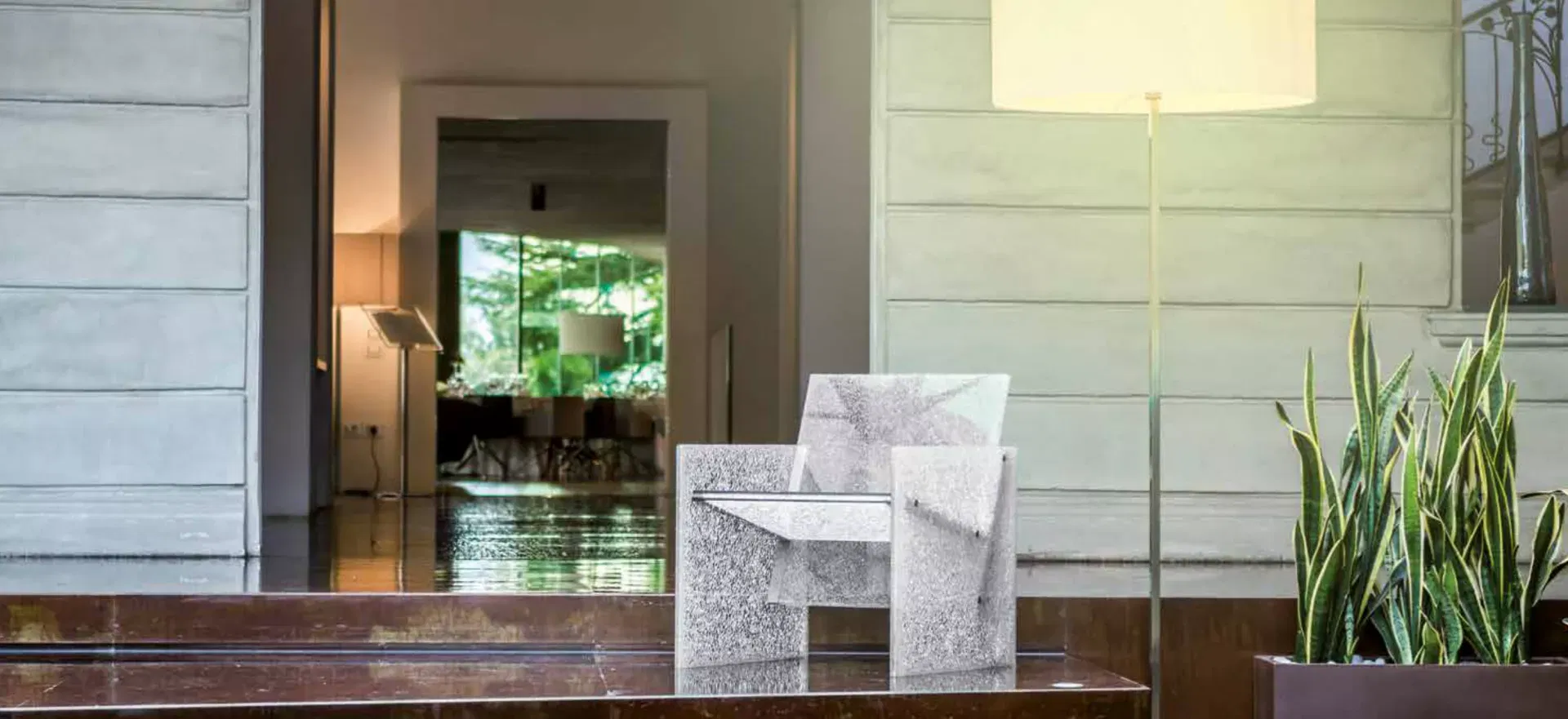 The Comprehensive Guide to Purchasing Glass Furniture