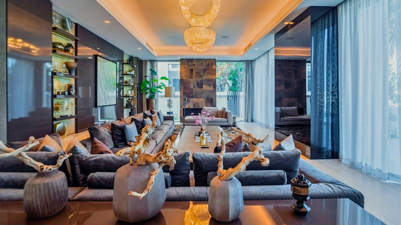 Bespoke Furniture Solutions for Palm Jumeirah Villas in Dubai