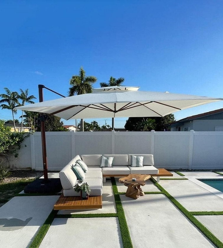 OUTDOOR UMBRELLA 009